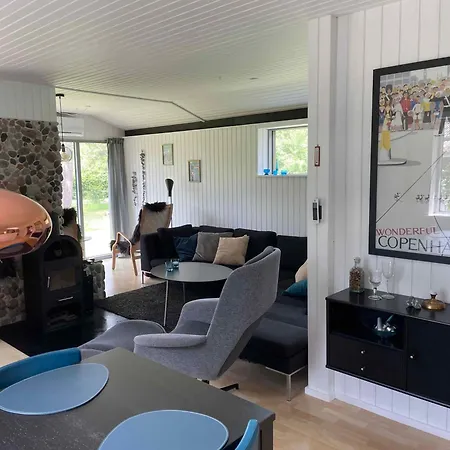 Beautiful Close To The And Nature Holiday home