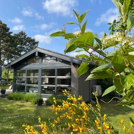 Casa de Férias Lovely Close To The And Nature Rødby